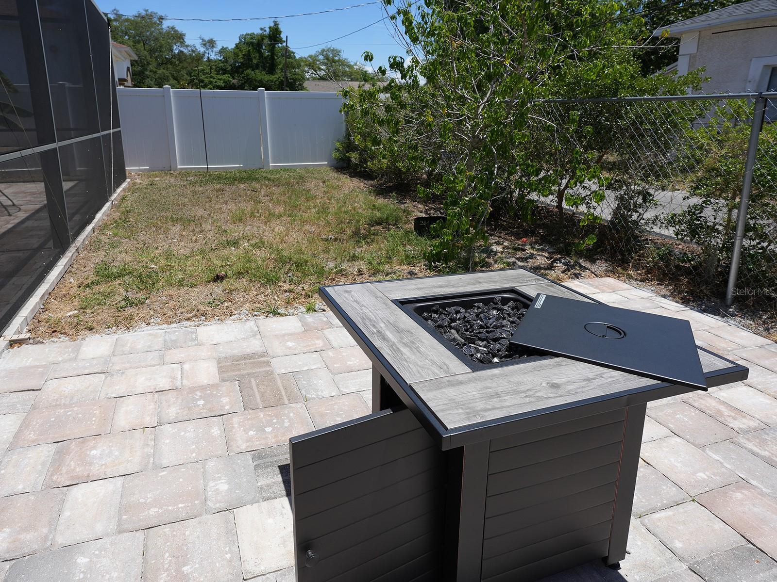 Image 29 of 33 For 12119 Murray Avenue