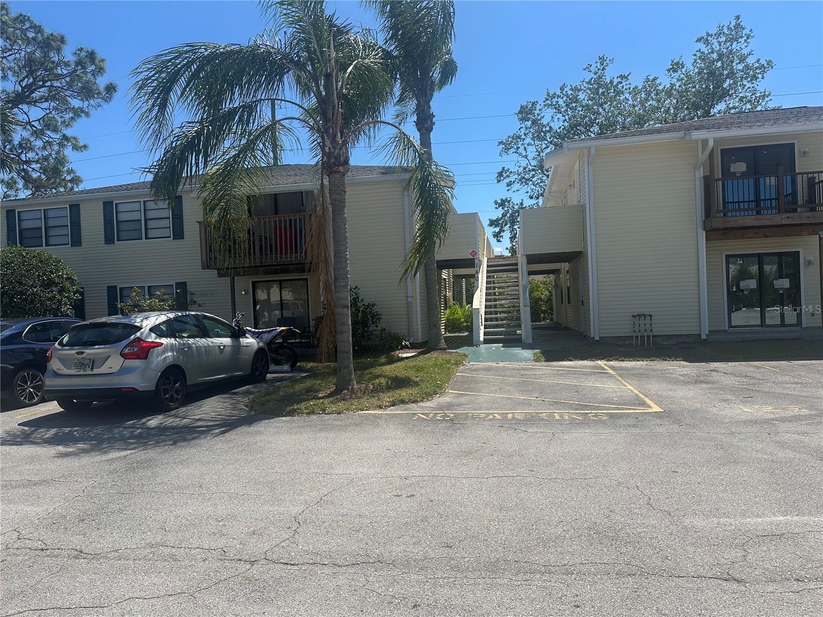 Image 2 of 22 For 140 Hunter Lake Drive G