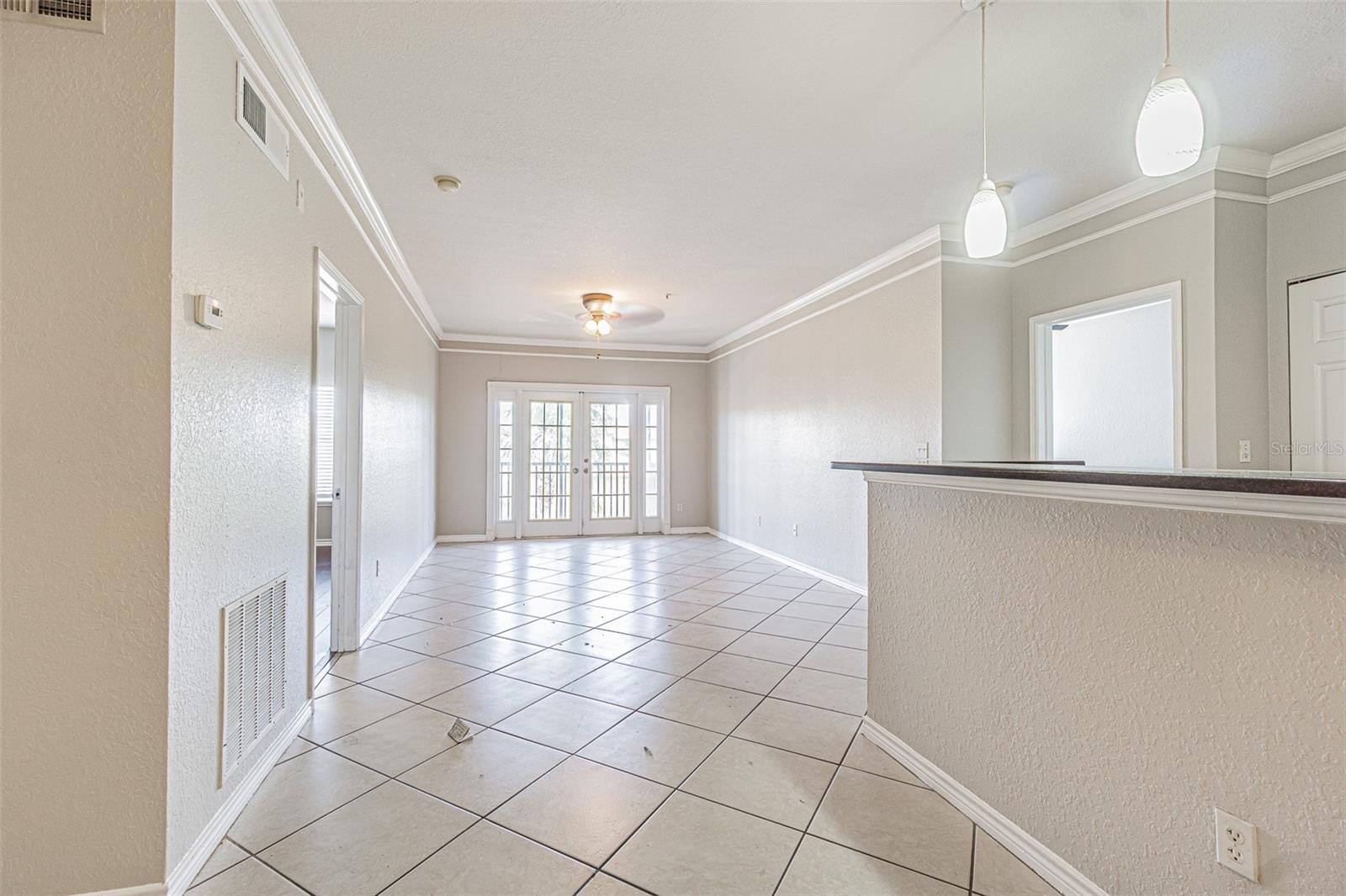 Image 5 of 21 For 4316 Bayside Village Drive 302