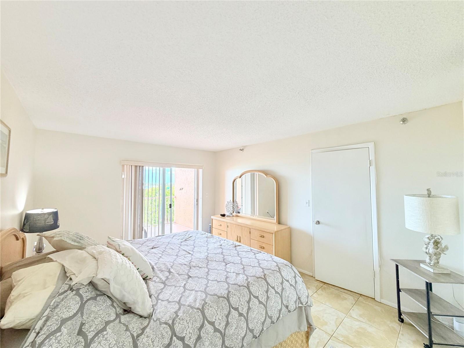 Image 17 of 38 For 7430 Sunshine Skyway Lane S 501