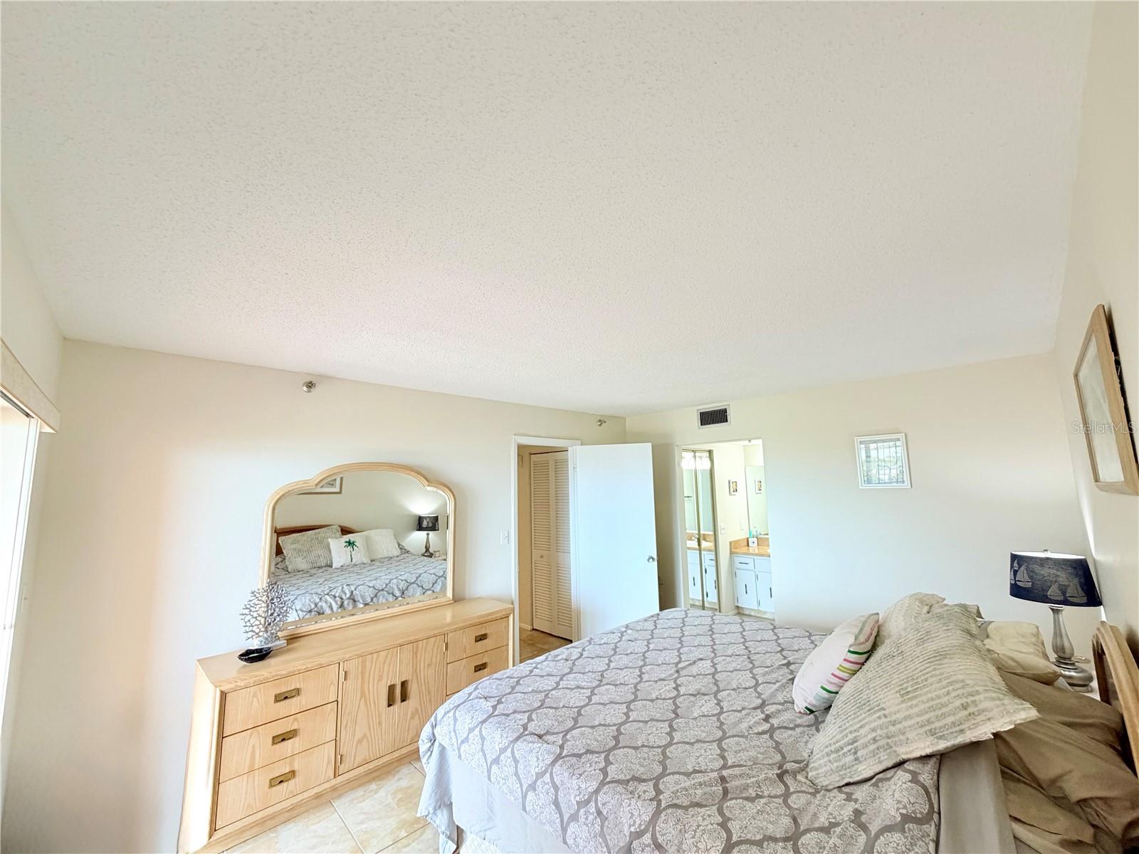 Image 22 of 38 For 7430 Sunshine Skyway Lane S 501