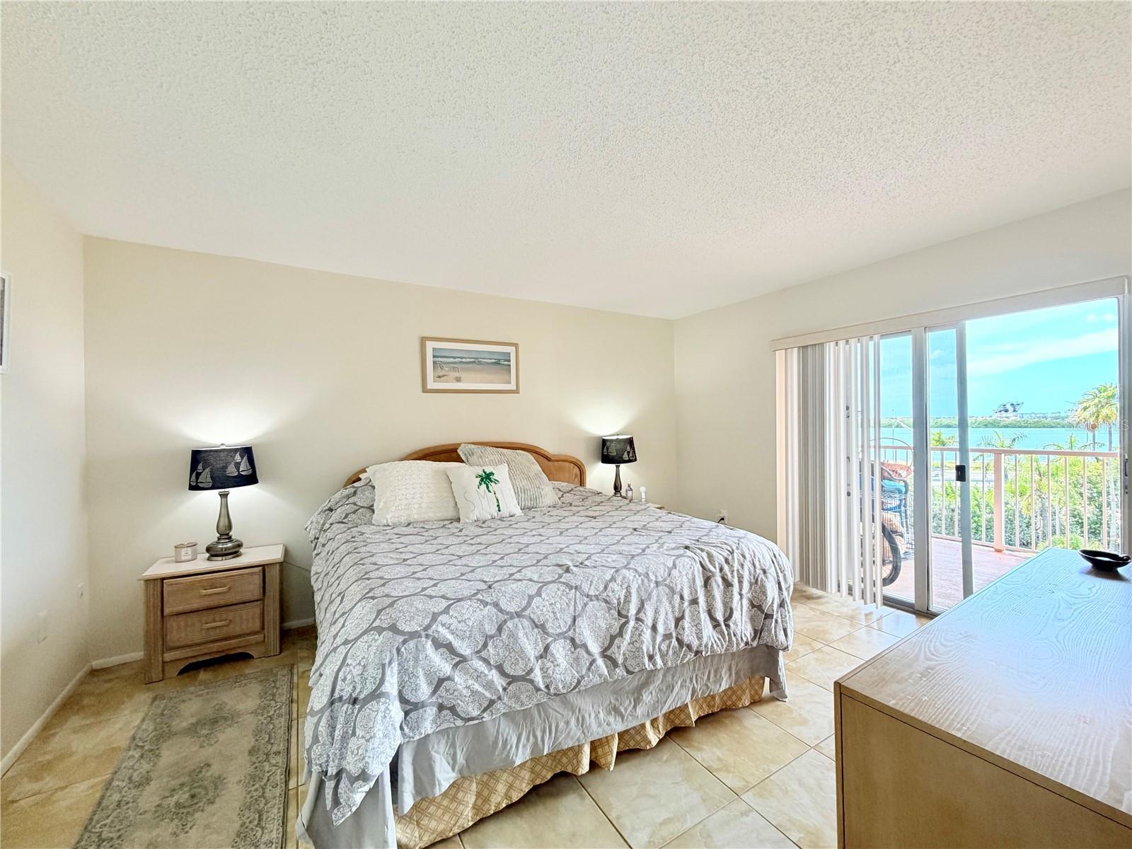 Image 23 of 38 For 7430 Sunshine Skyway Lane S 501