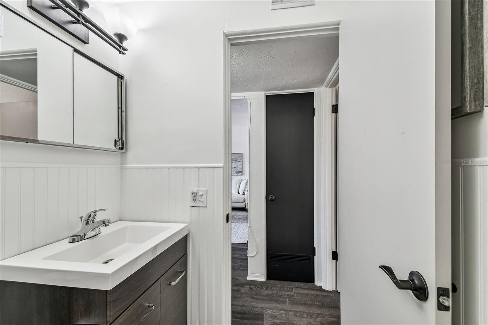 Image 32 of 56 For 5861 42nd Terrace N 1712