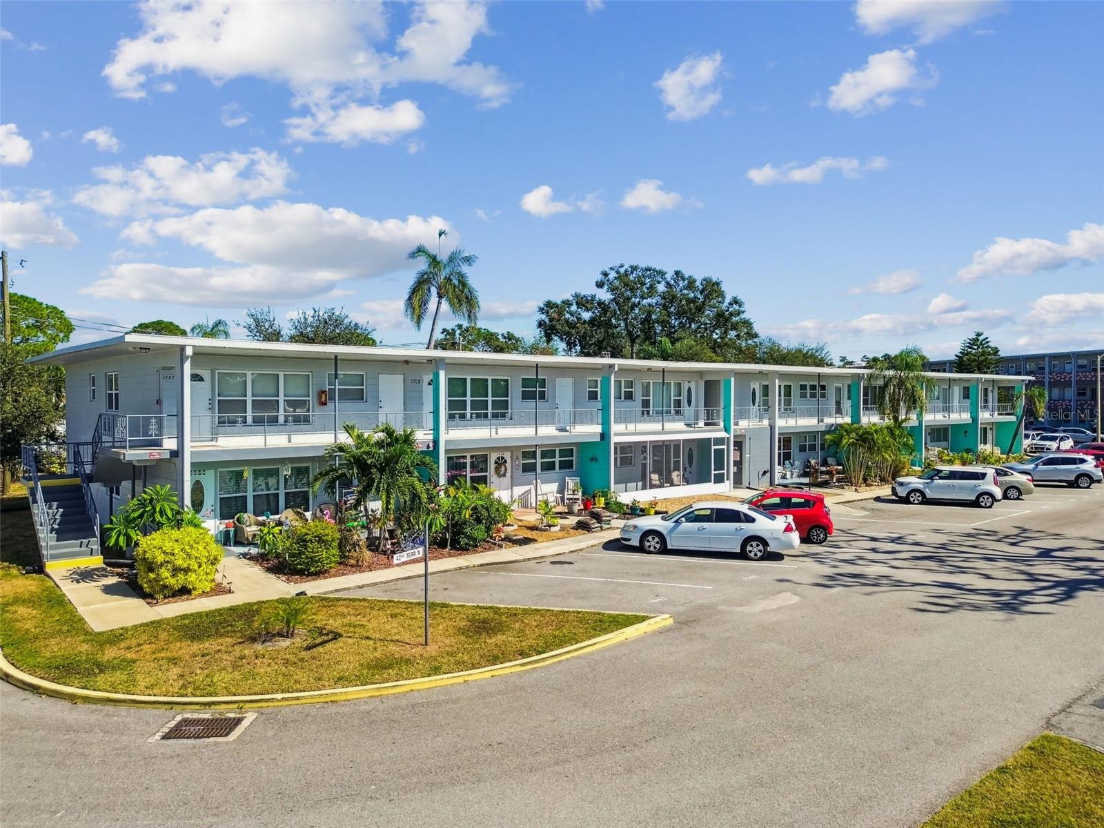 Image 44 of 56 For 5861 42nd Terrace N 1712