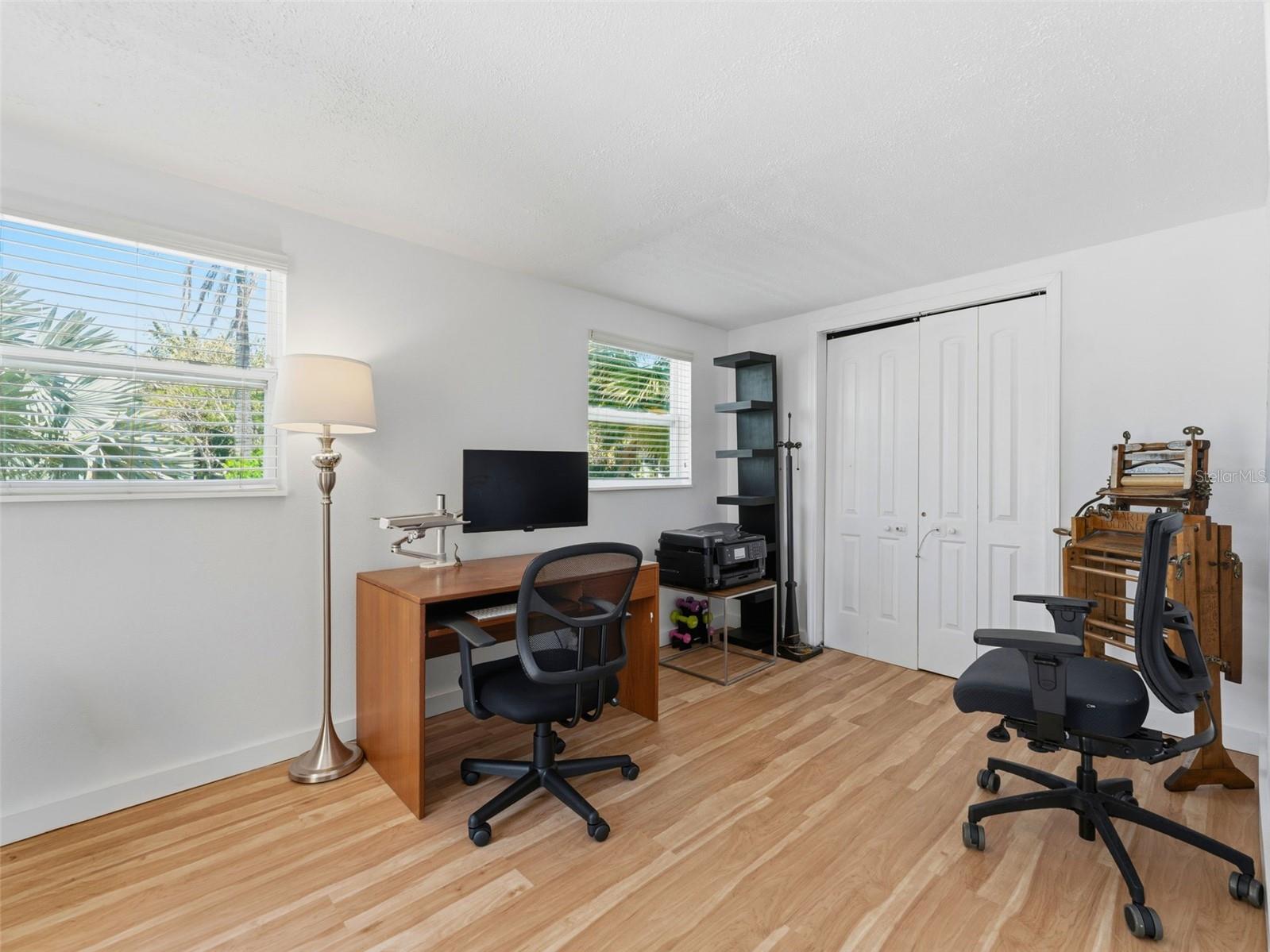 Image 17 of 25 For 2005 3rd Street S