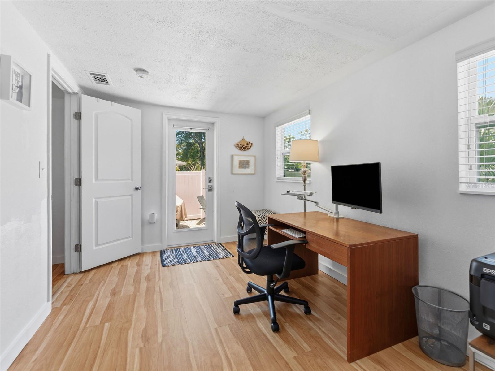 Image 18 of 25 For 2005 3rd Street S