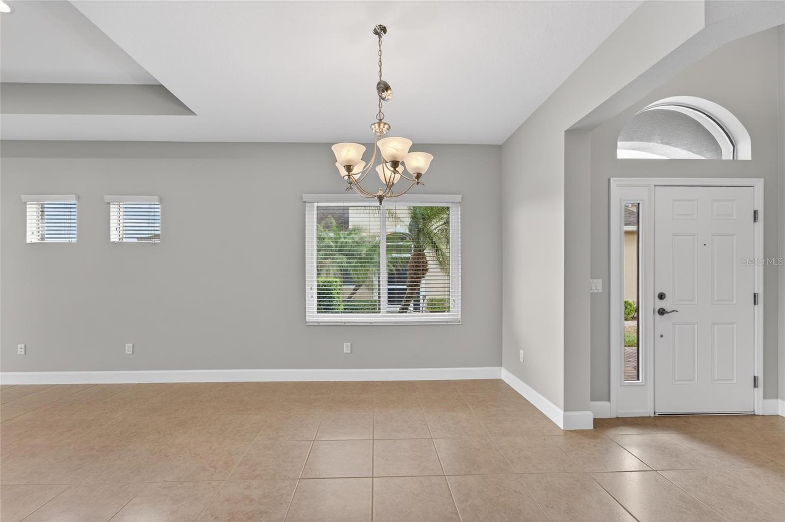 Image 11 of 94 For 642 Chipper Drive