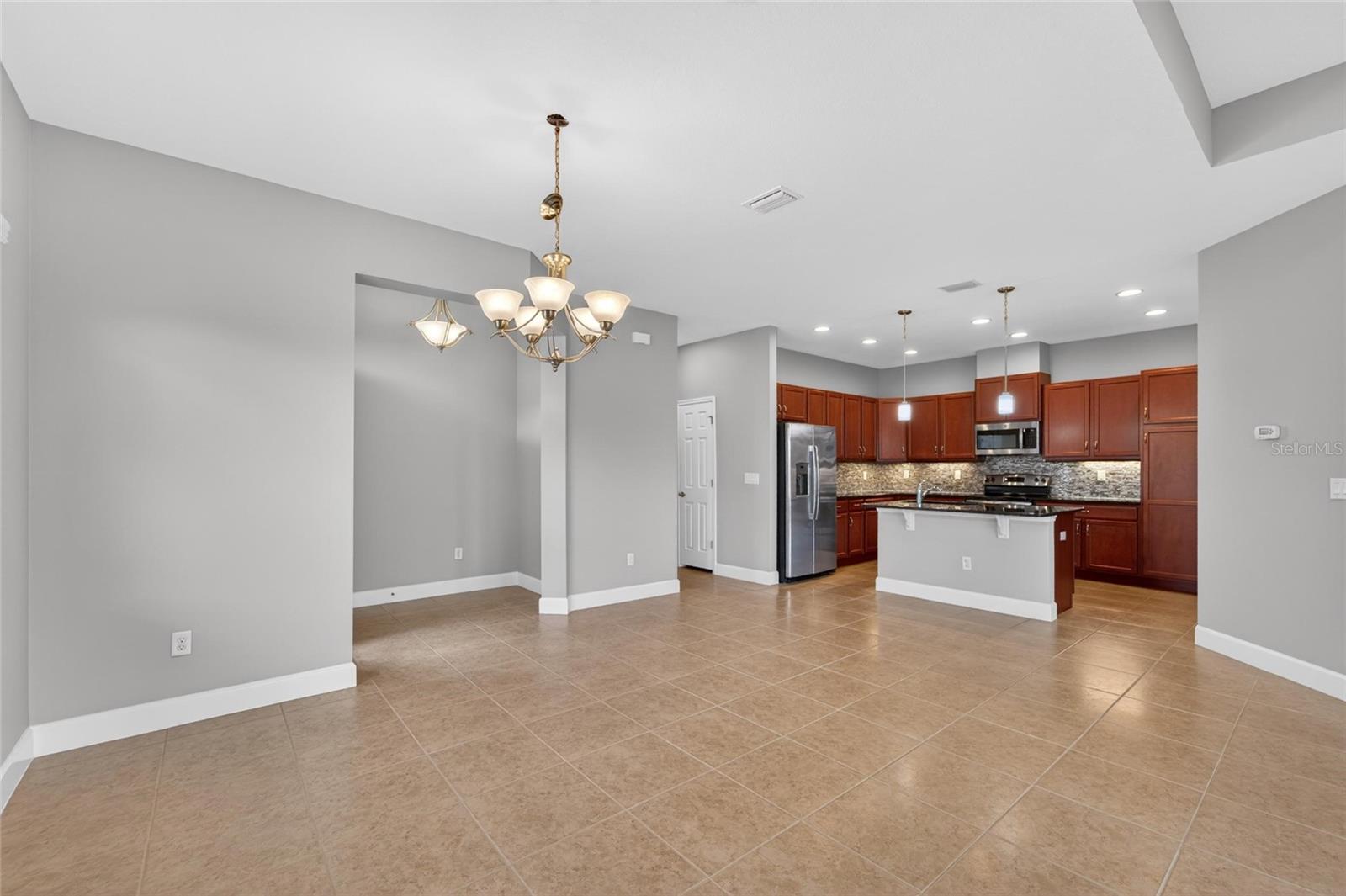 Image 15 of 94 For 642 Chipper Drive