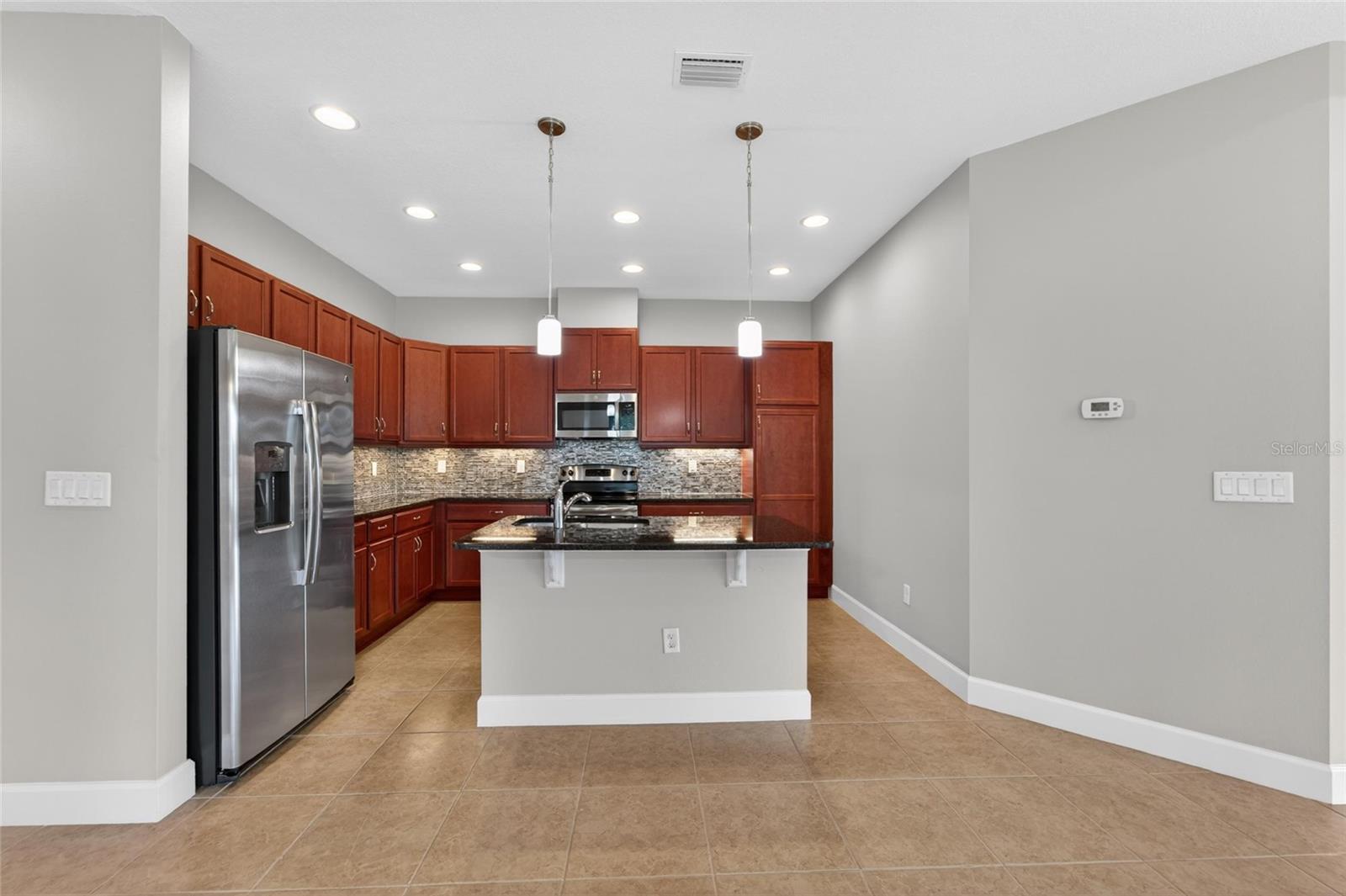 Image 16 of 94 For 642 Chipper Drive