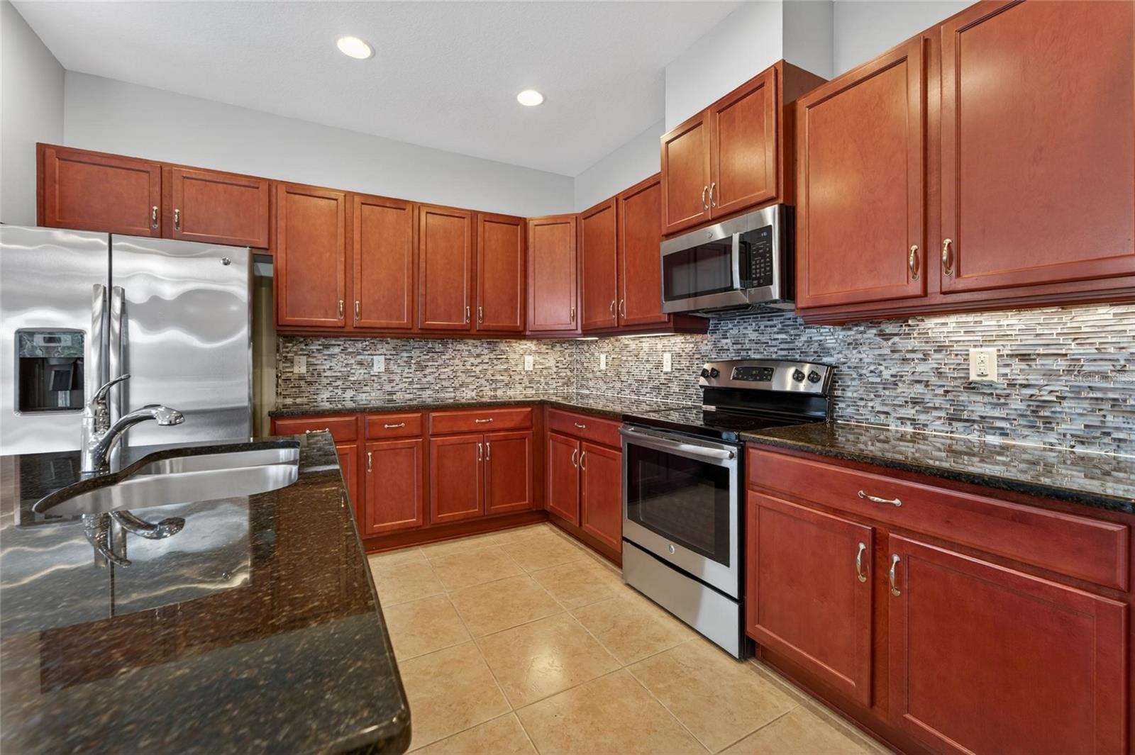 Image 18 of 94 For 642 Chipper Drive