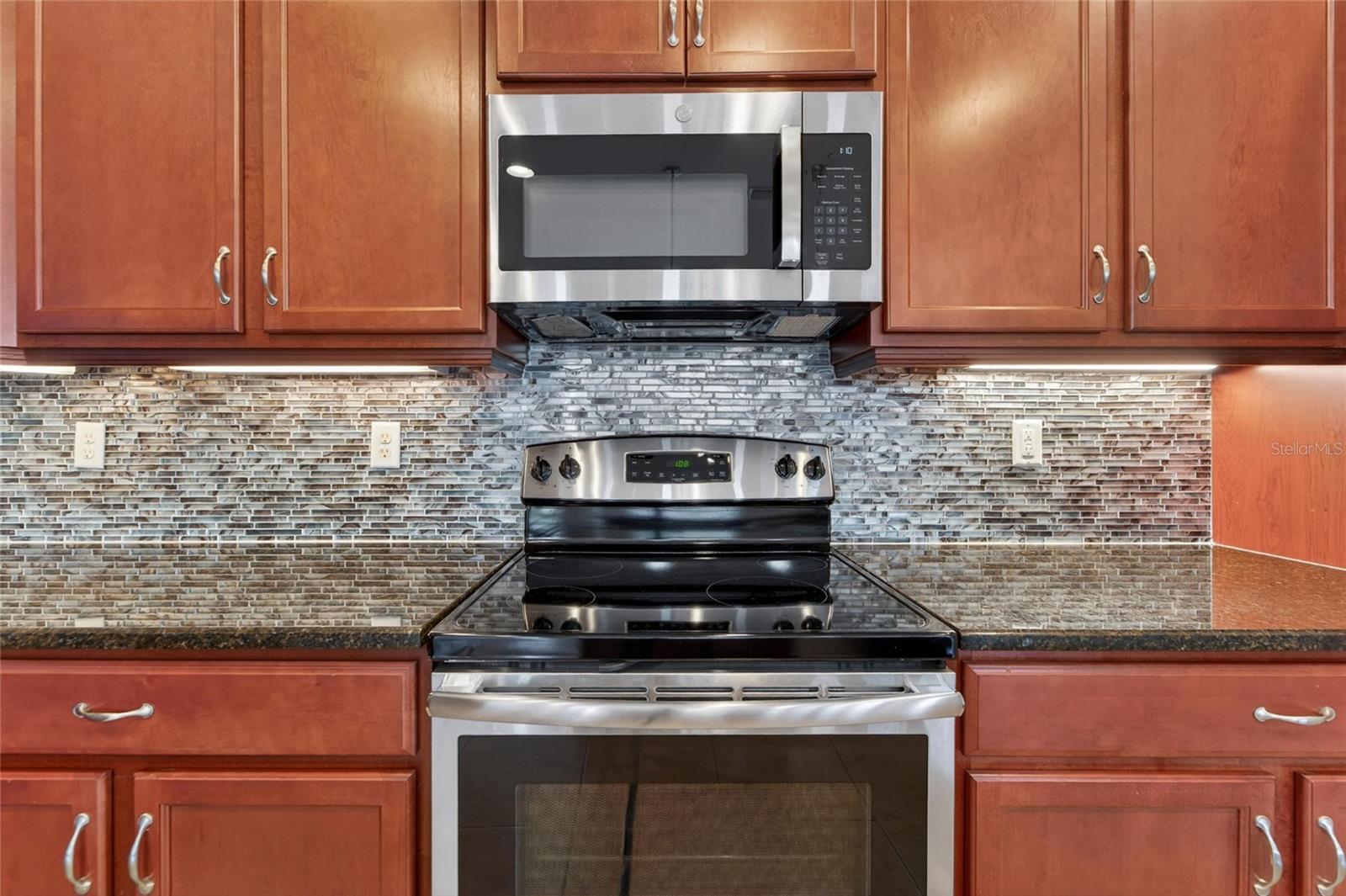 Image 22 of 94 For 642 Chipper Drive