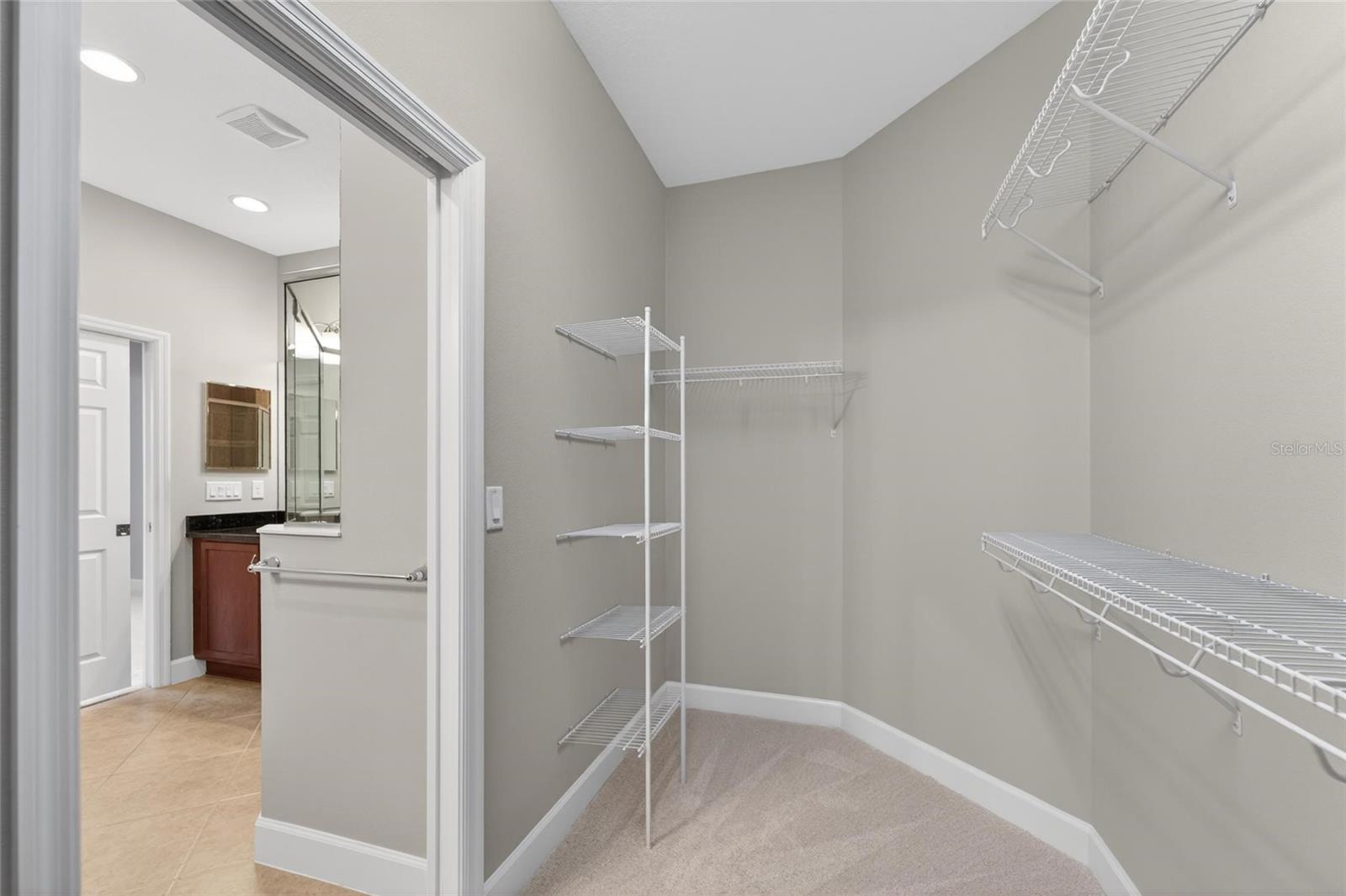 Image 42 of 94 For 642 Chipper Drive