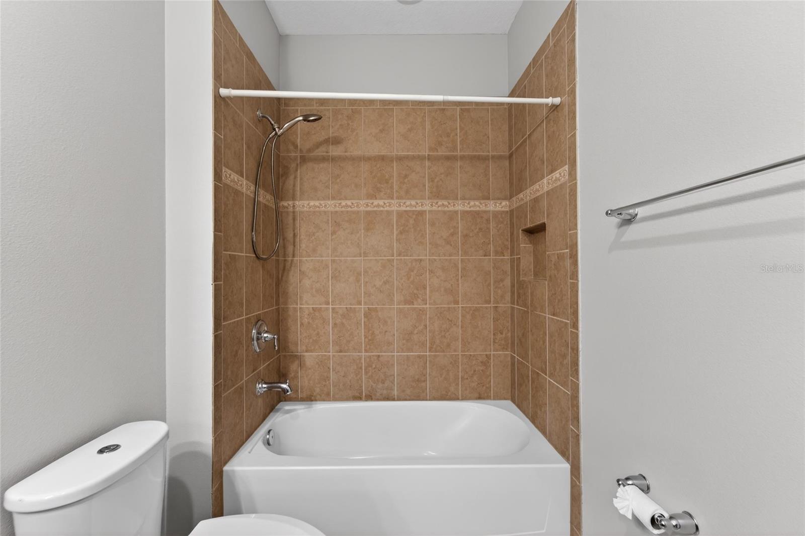 Image 48 of 94 For 642 Chipper Drive