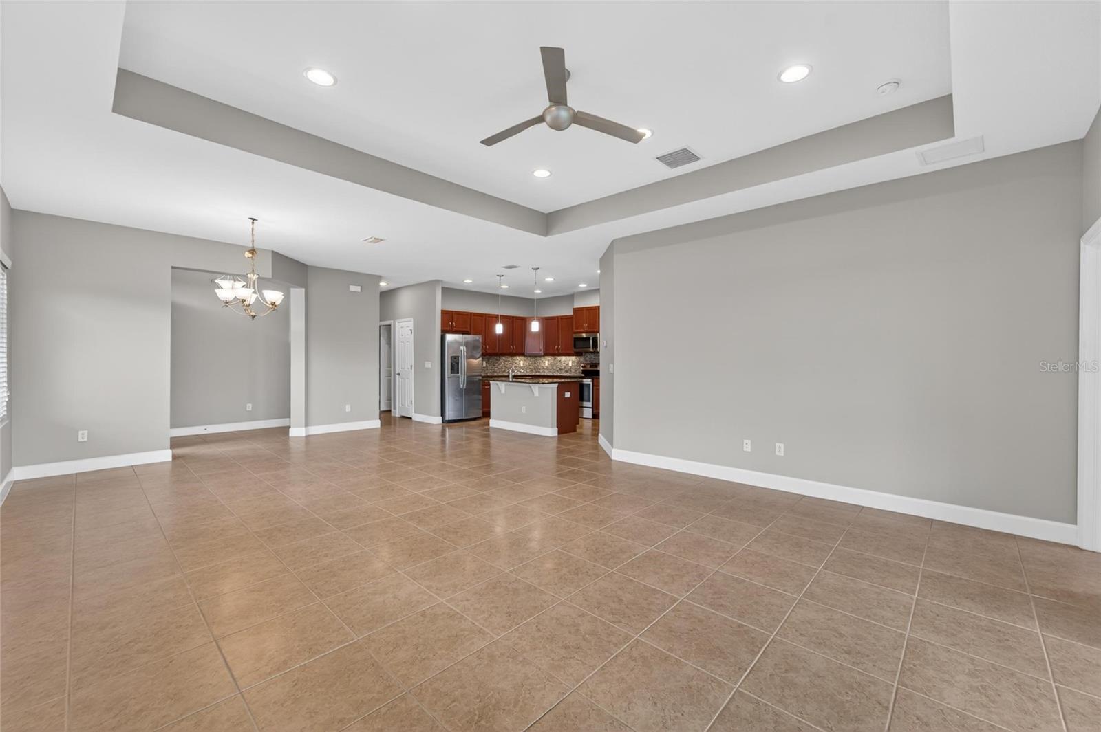 Image 6 of 94 For 642 Chipper Drive