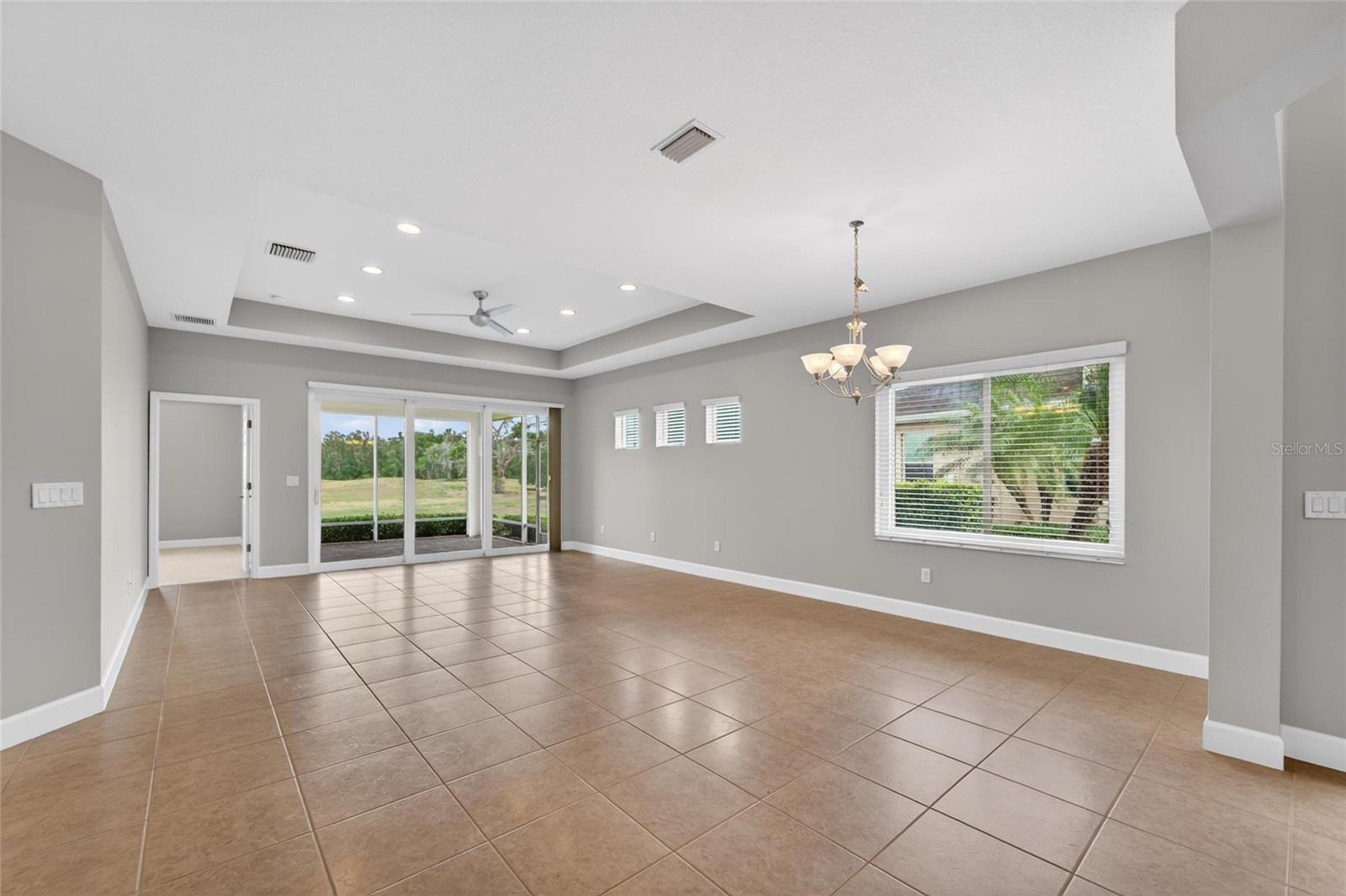 Image 8 of 94 For 642 Chipper Drive