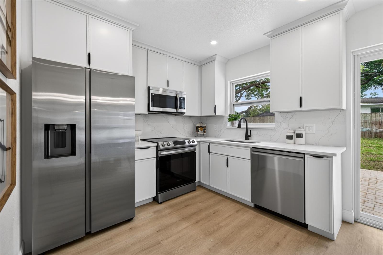 Image 10 of 29 For 9714 53rd Avenue N