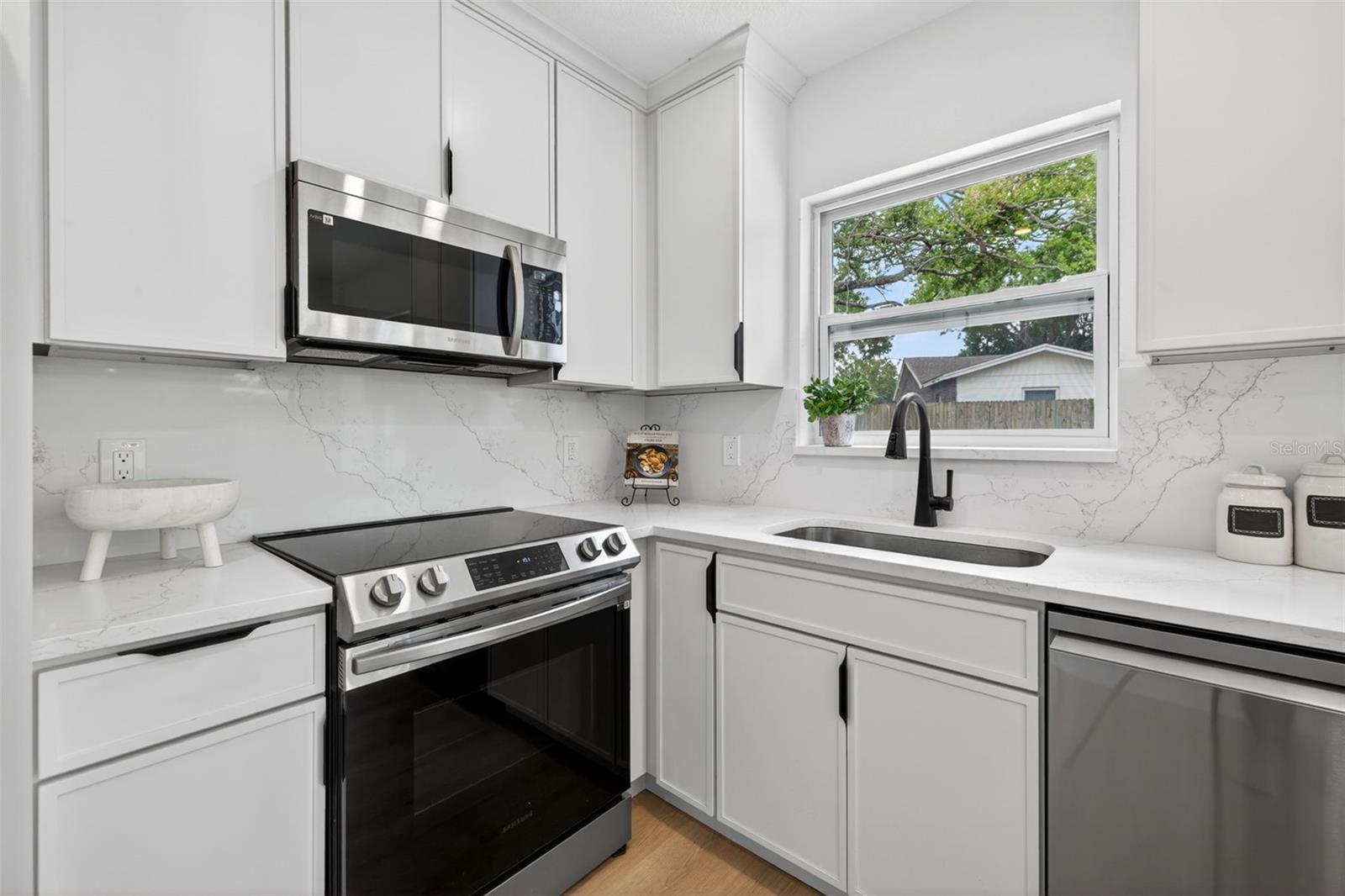 Image 11 of 29 For 9714 53rd Avenue N