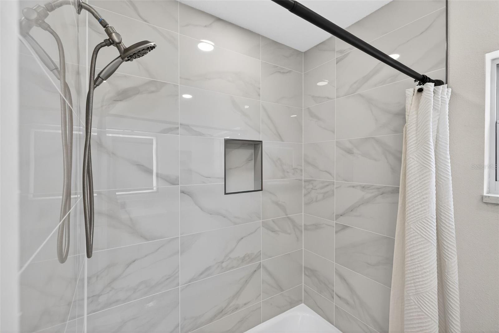 Image 18 of 29 For 9714 53rd Avenue N