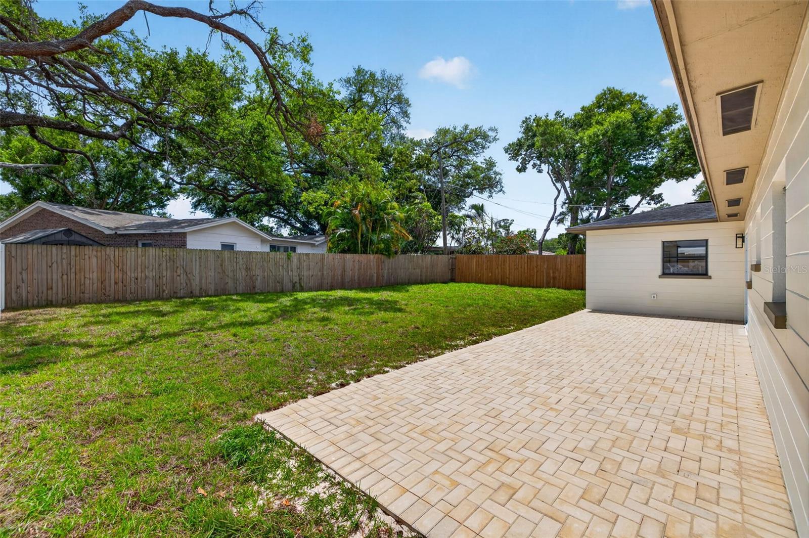 Image 21 of 29 For 9714 53rd Avenue N