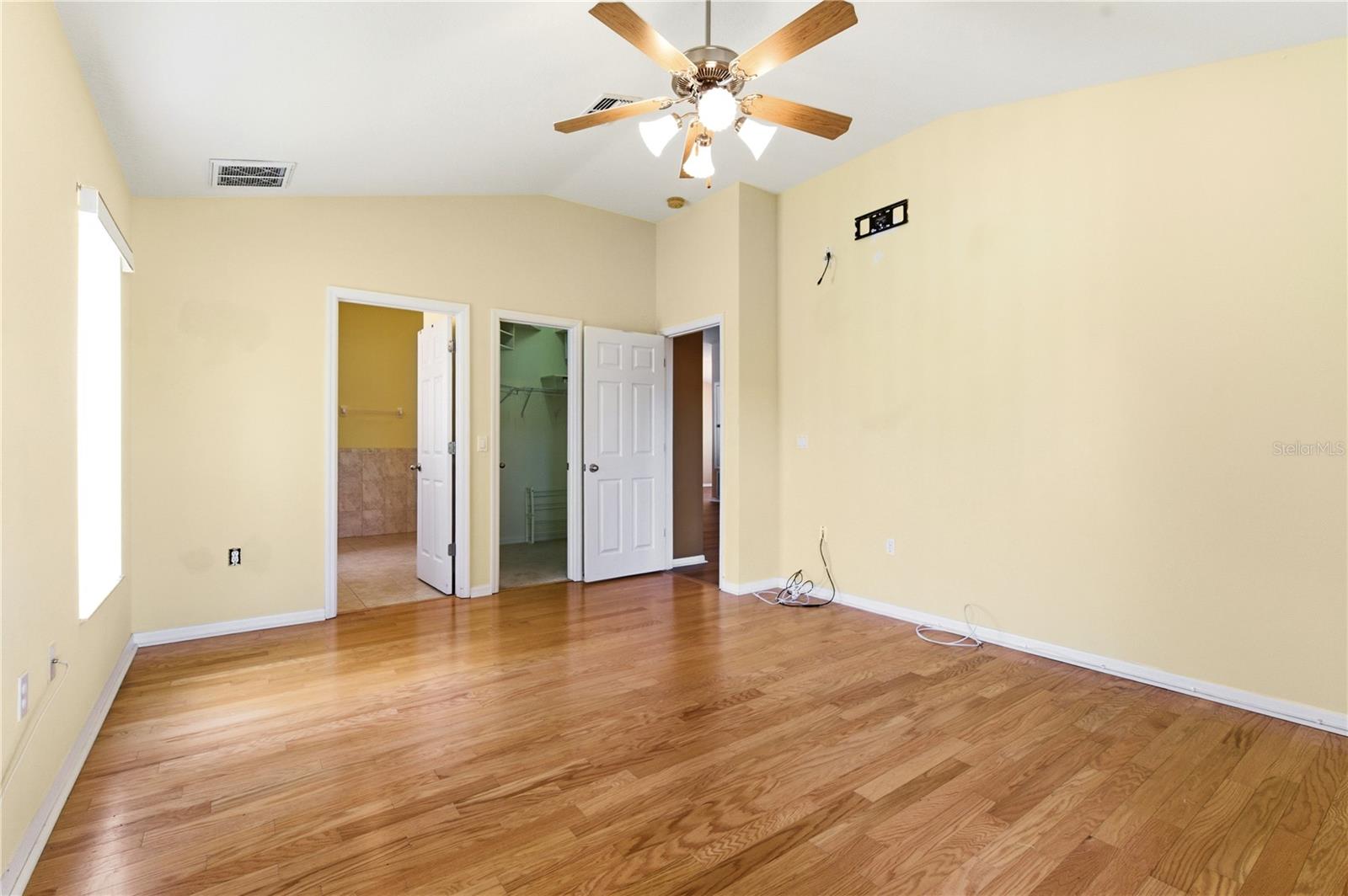 Image 41 of 86 For 9551 Jaybird Lane