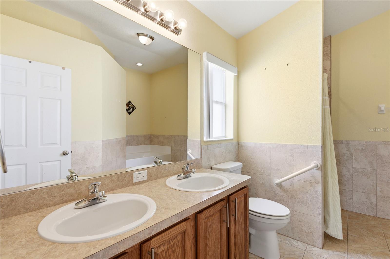 Image 44 of 86 For 9551 Jaybird Lane