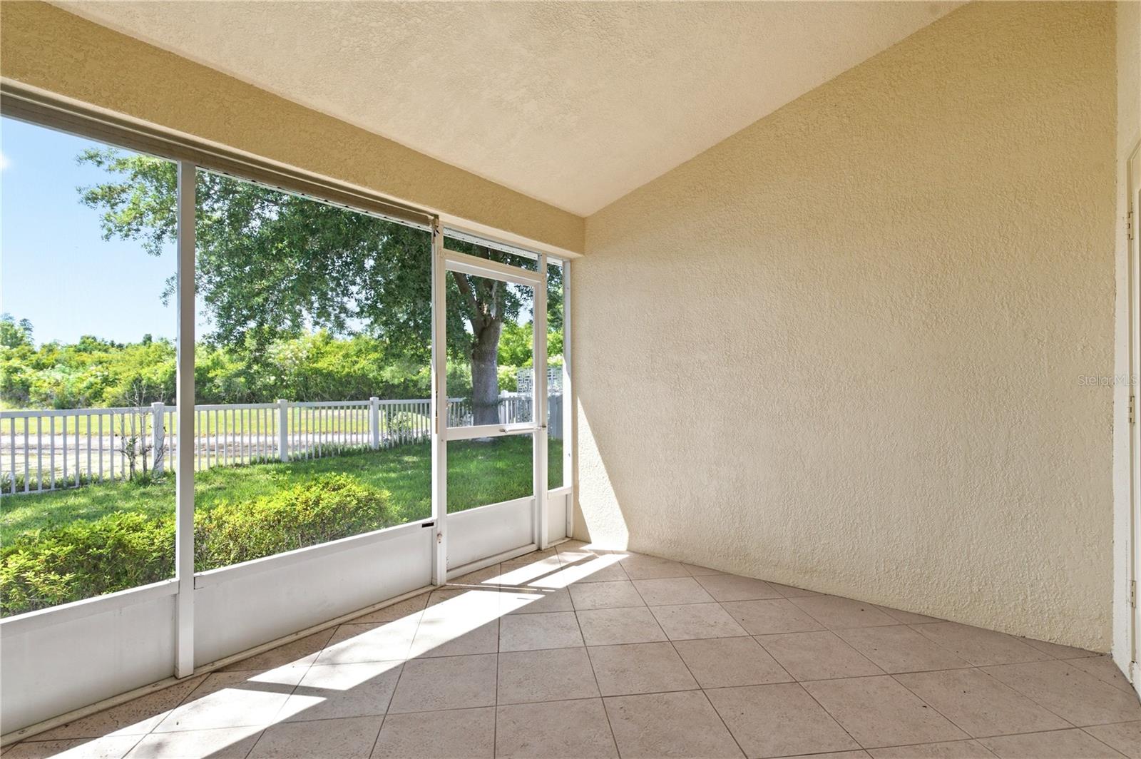 Image 52 of 86 For 9551 Jaybird Lane