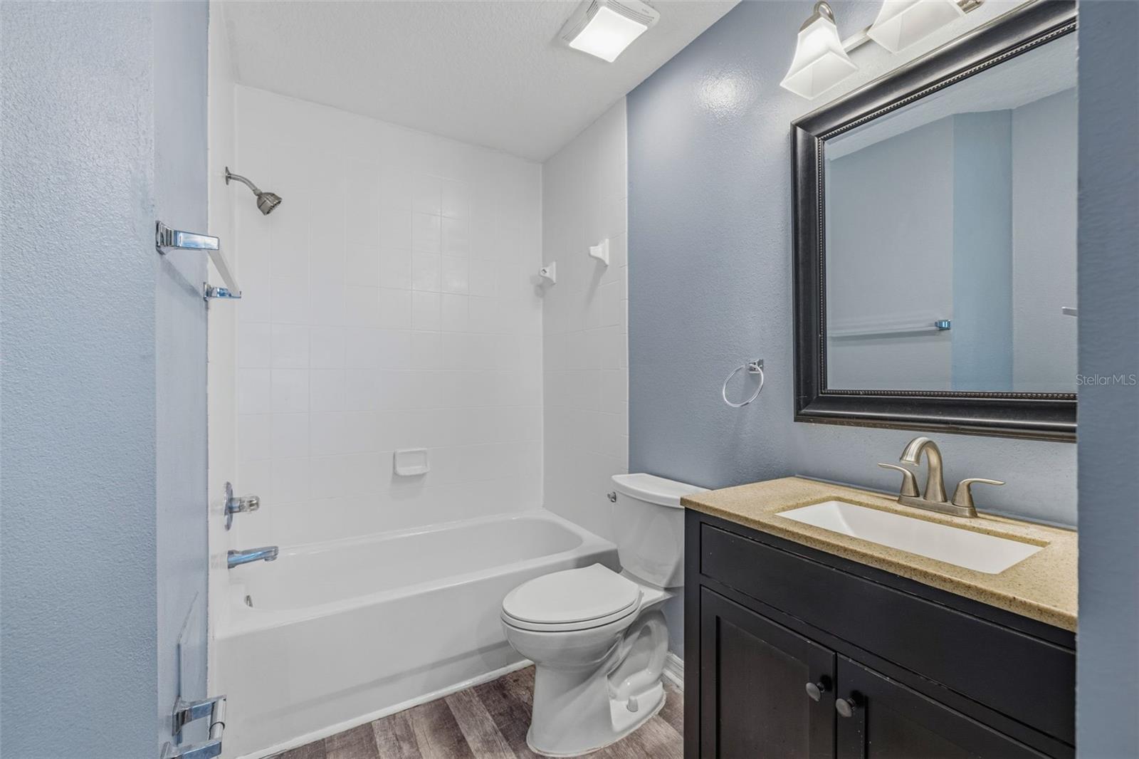 Image 12 of 32 For 2421 17th Avenue