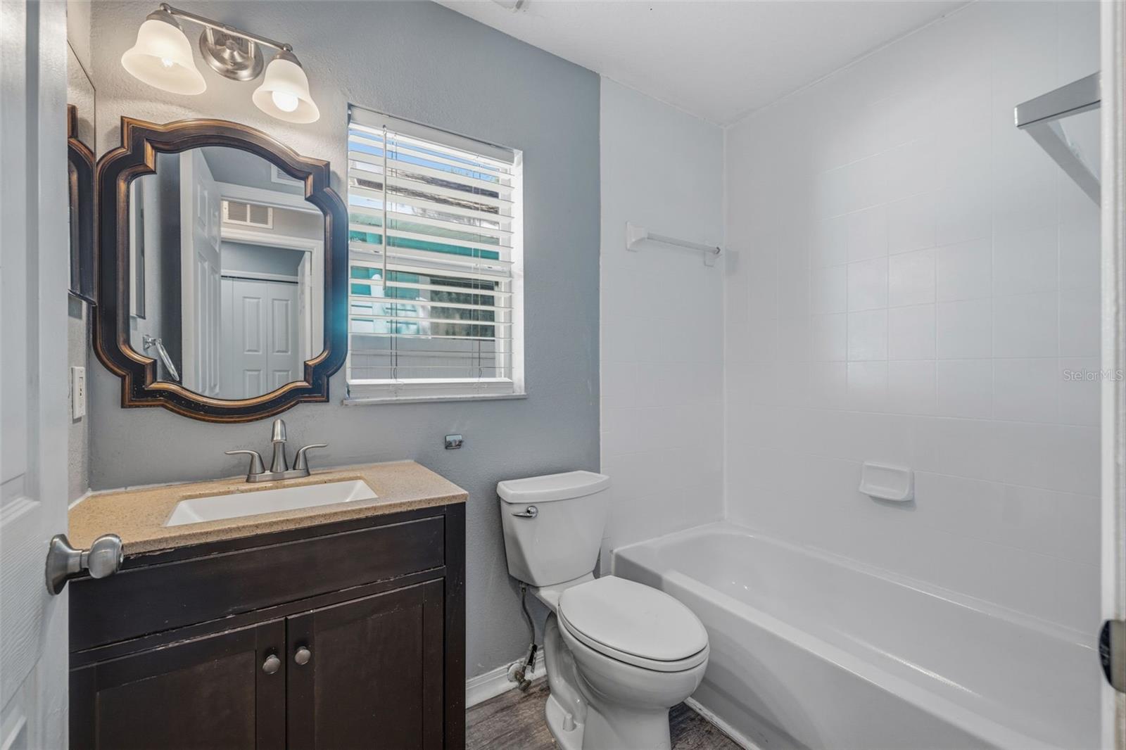 Image 14 of 32 For 2421 17th Avenue