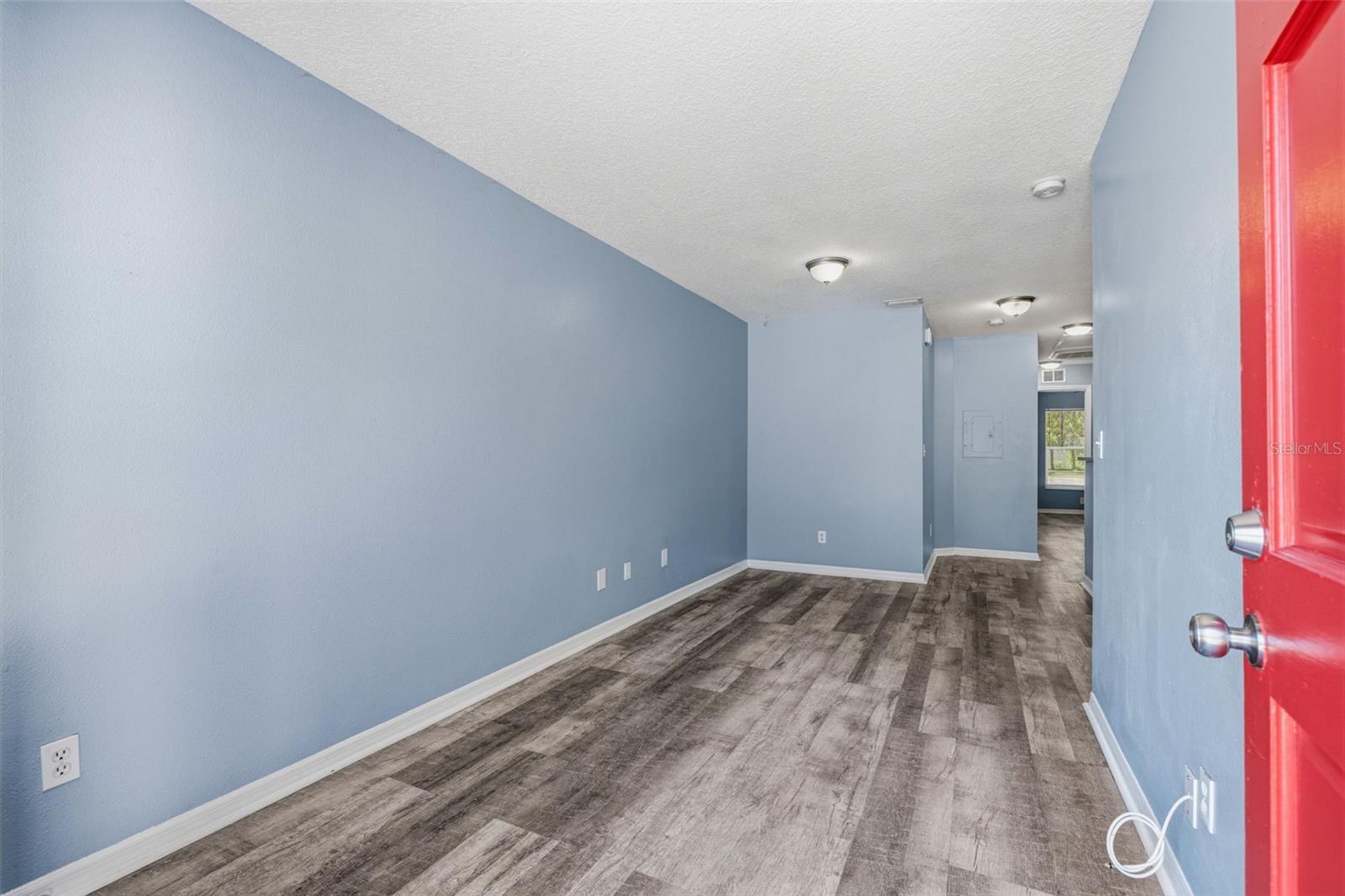 Image 3 of 32 For 2421 17th Avenue