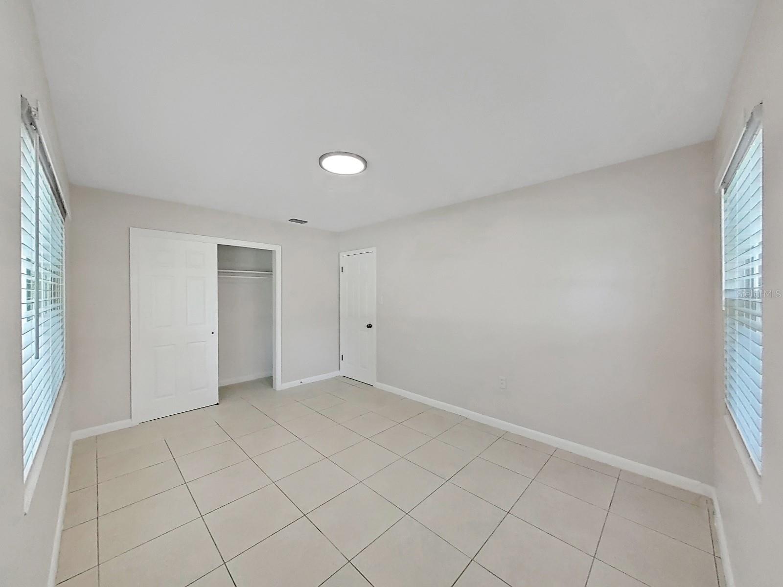 Image 17 of 37 For 4610 Bay Villa Avenue