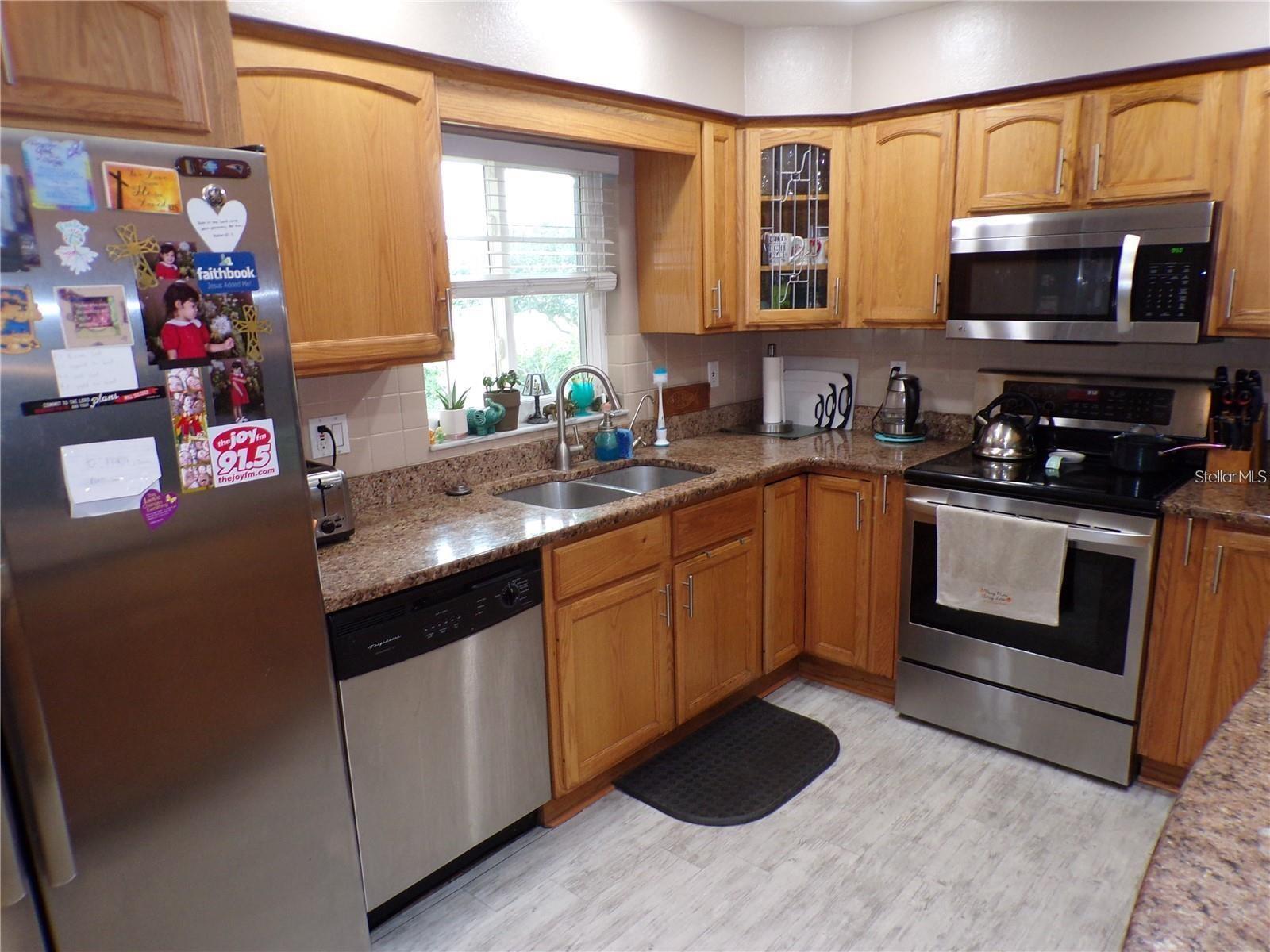 Image 11 of 32 For 4150 104th Avenue N