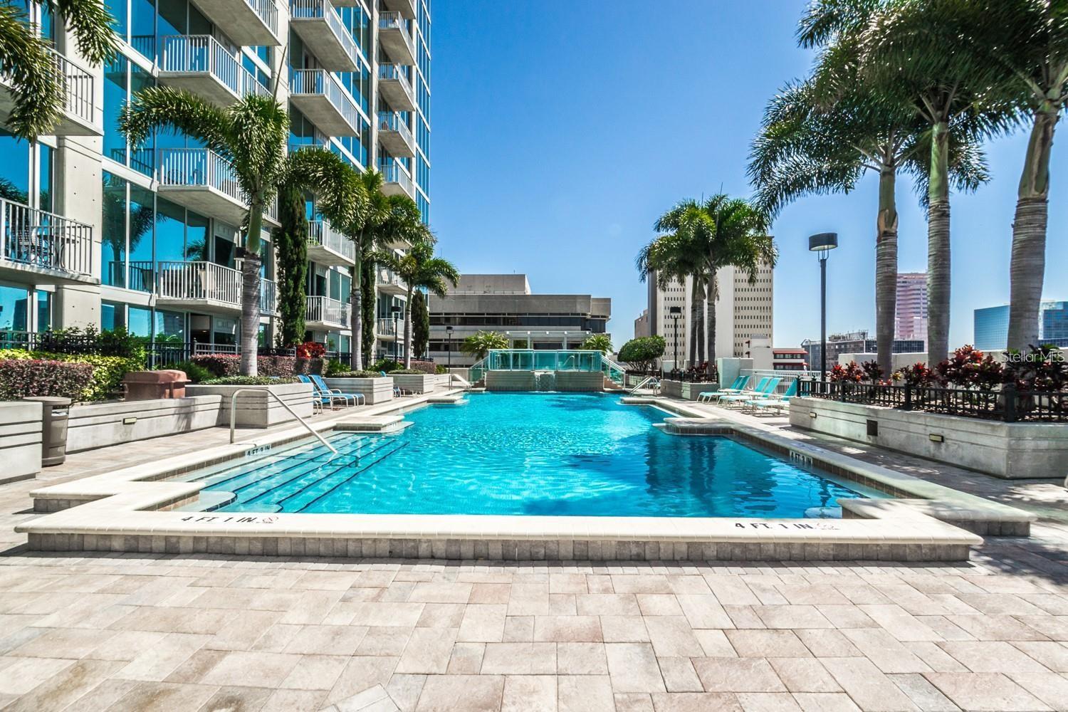 Image 18 of 22 For 777 Ashley Drive 2403