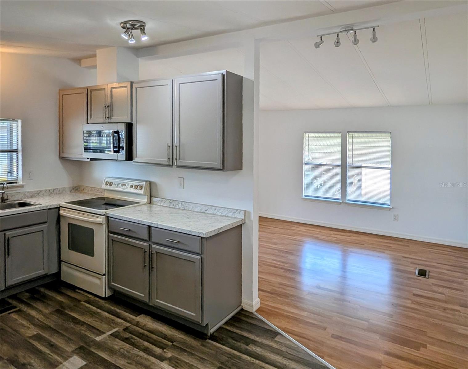 Image 5 of 32 For 34351 Timberland Boulevard