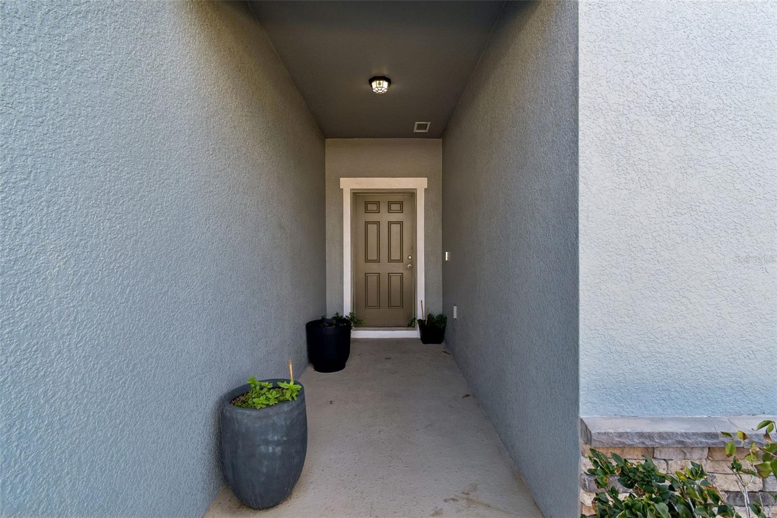 Image 6 of 80 For 705 Garden Oaks Square