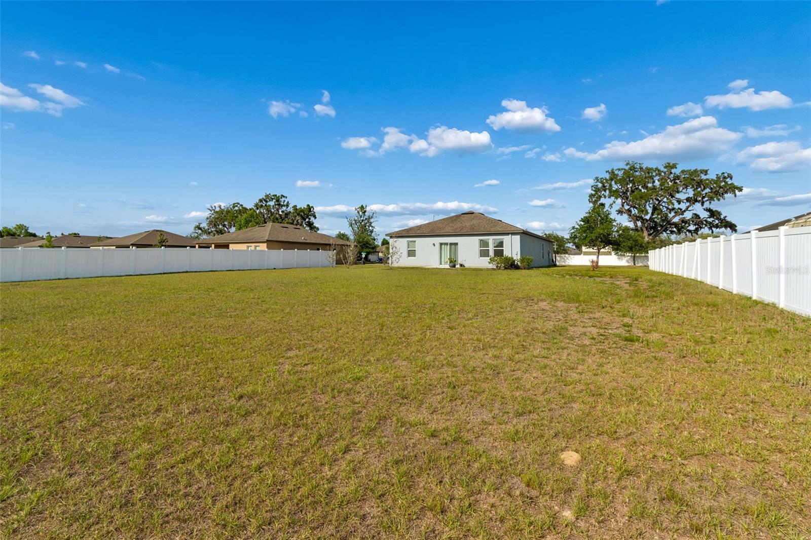 Image 71 of 80 For 705 Garden Oaks Square