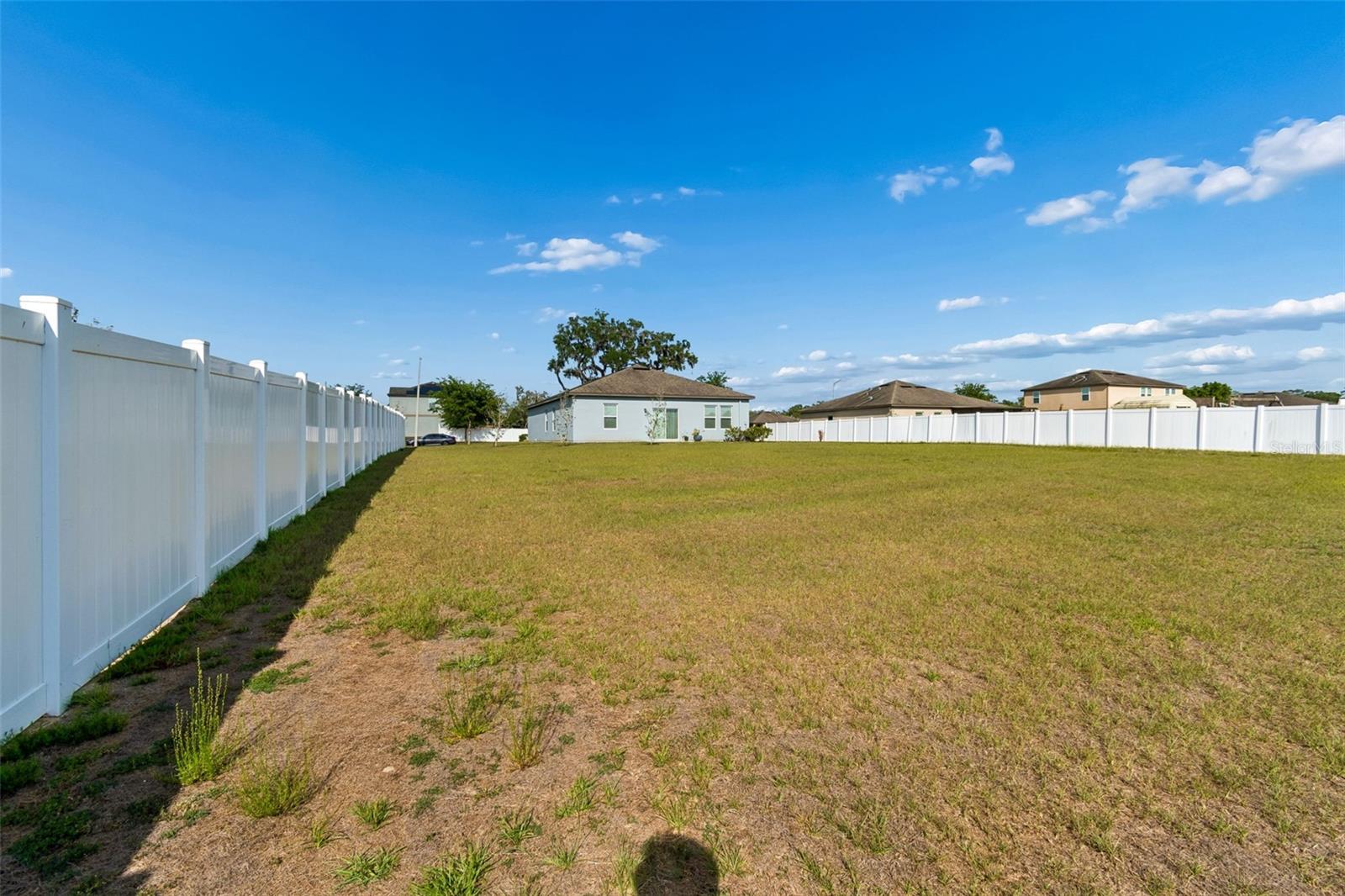 Image 73 of 80 For 705 Garden Oaks Square