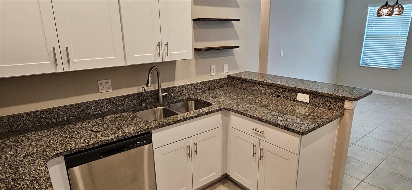 Image 11 of 29 For 13475 Crest Lake Drive