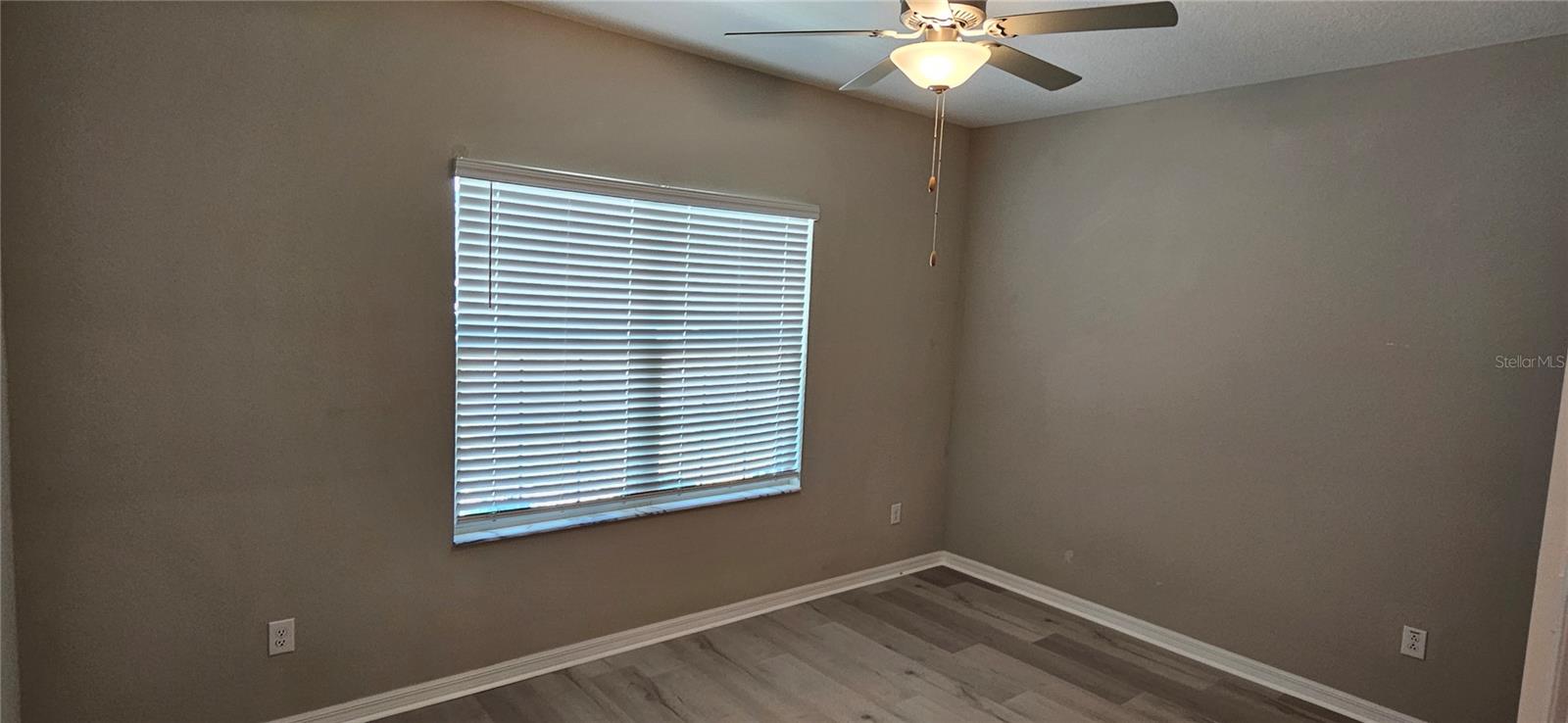 Image 22 of 29 For 13475 Crest Lake Drive