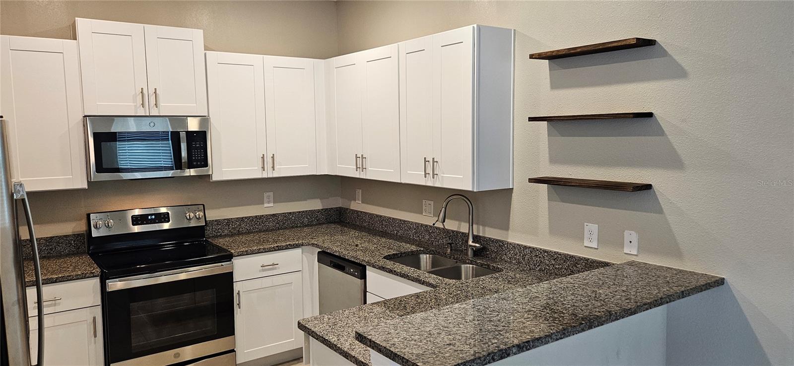 Image 9 of 29 For 13475 Crest Lake Drive