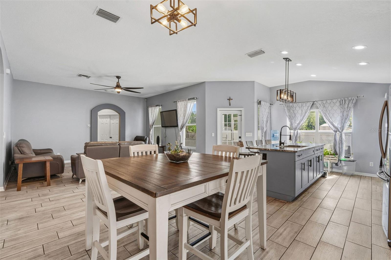 Image 11 of 29 For 10903 Arbor Ridge Drive