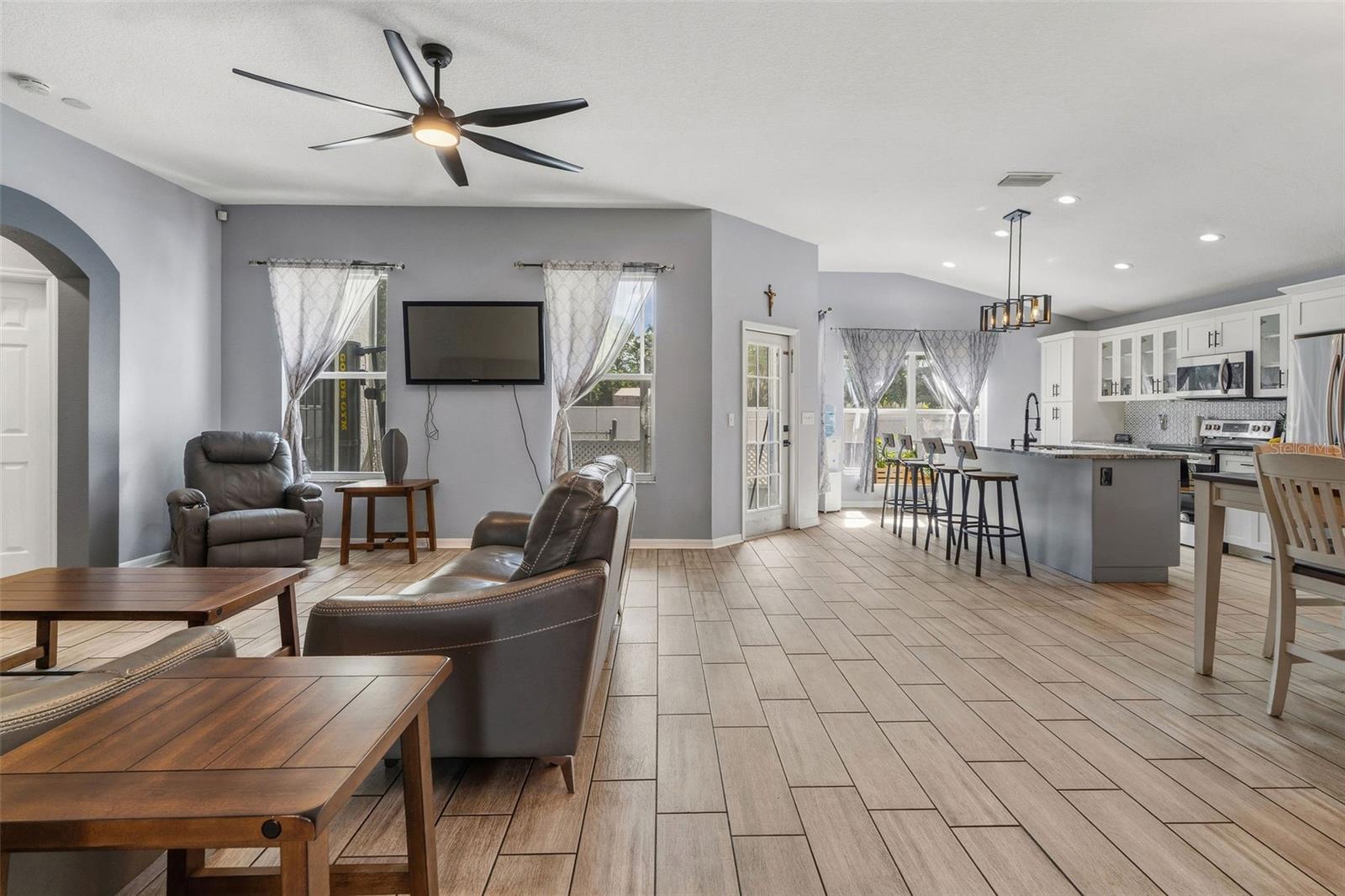 Image 5 of 29 For 10903 Arbor Ridge Drive