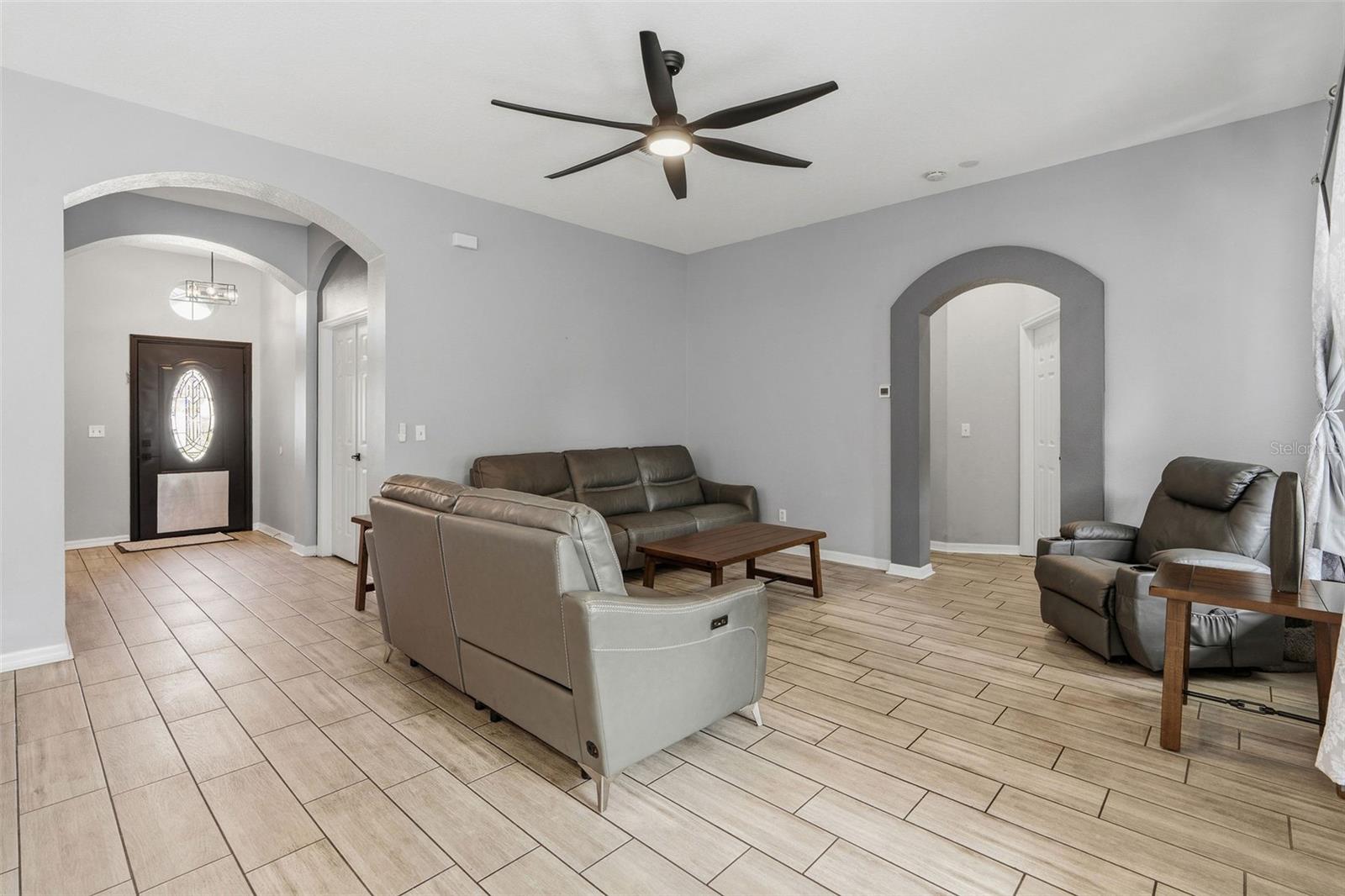 Image 6 of 29 For 10903 Arbor Ridge Drive