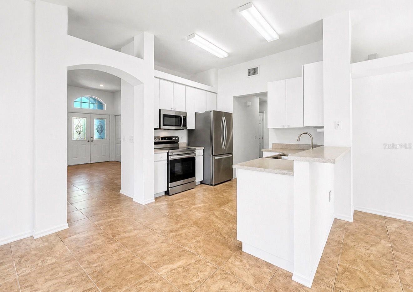 Image 18 of 69 For 10725 Deepbrook Dr