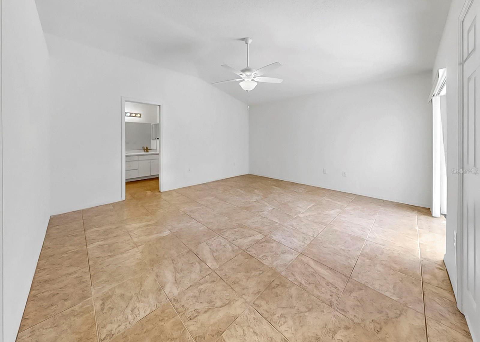 Image 30 of 69 For 10725 Deepbrook Dr