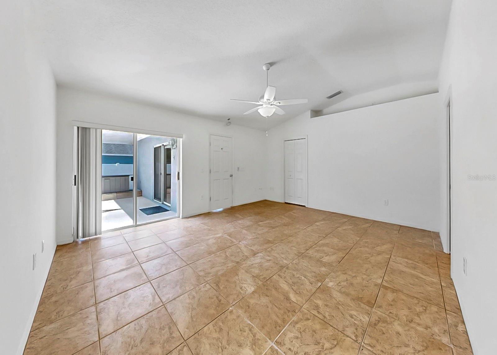 Image 31 of 69 For 10725 Deepbrook Dr