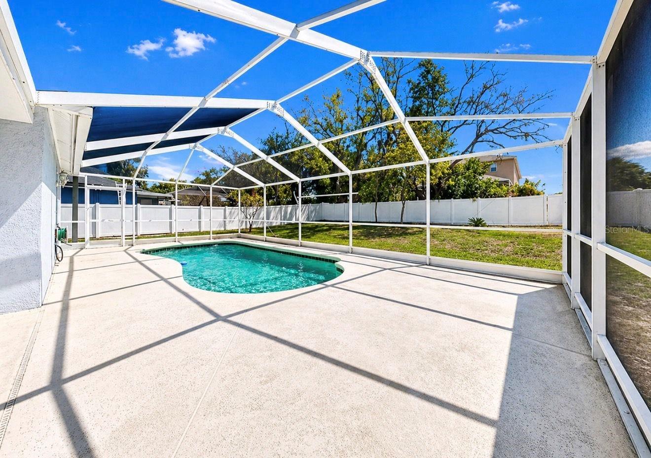 Image 43 of 69 For 10725 Deepbrook Dr