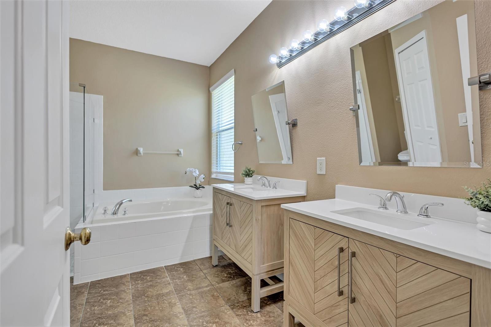 Image 13 of 50 For 2604 Dakota Rock Drive