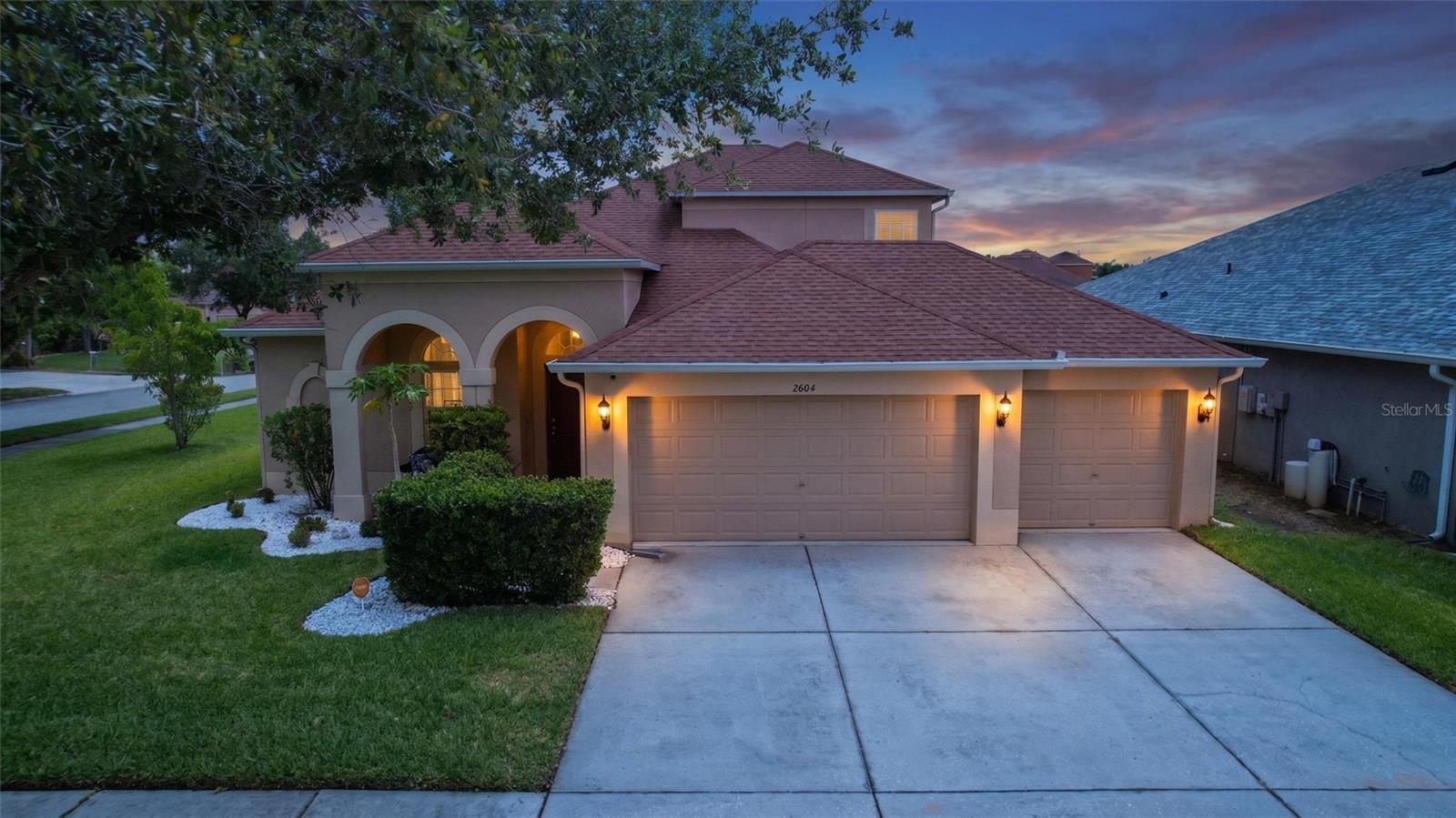 Image 2 of 50 For 2604 Dakota Rock Drive