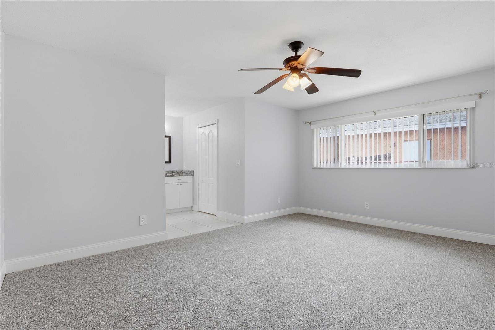 Image 17 of 37 For 1114 Estatewood Drive