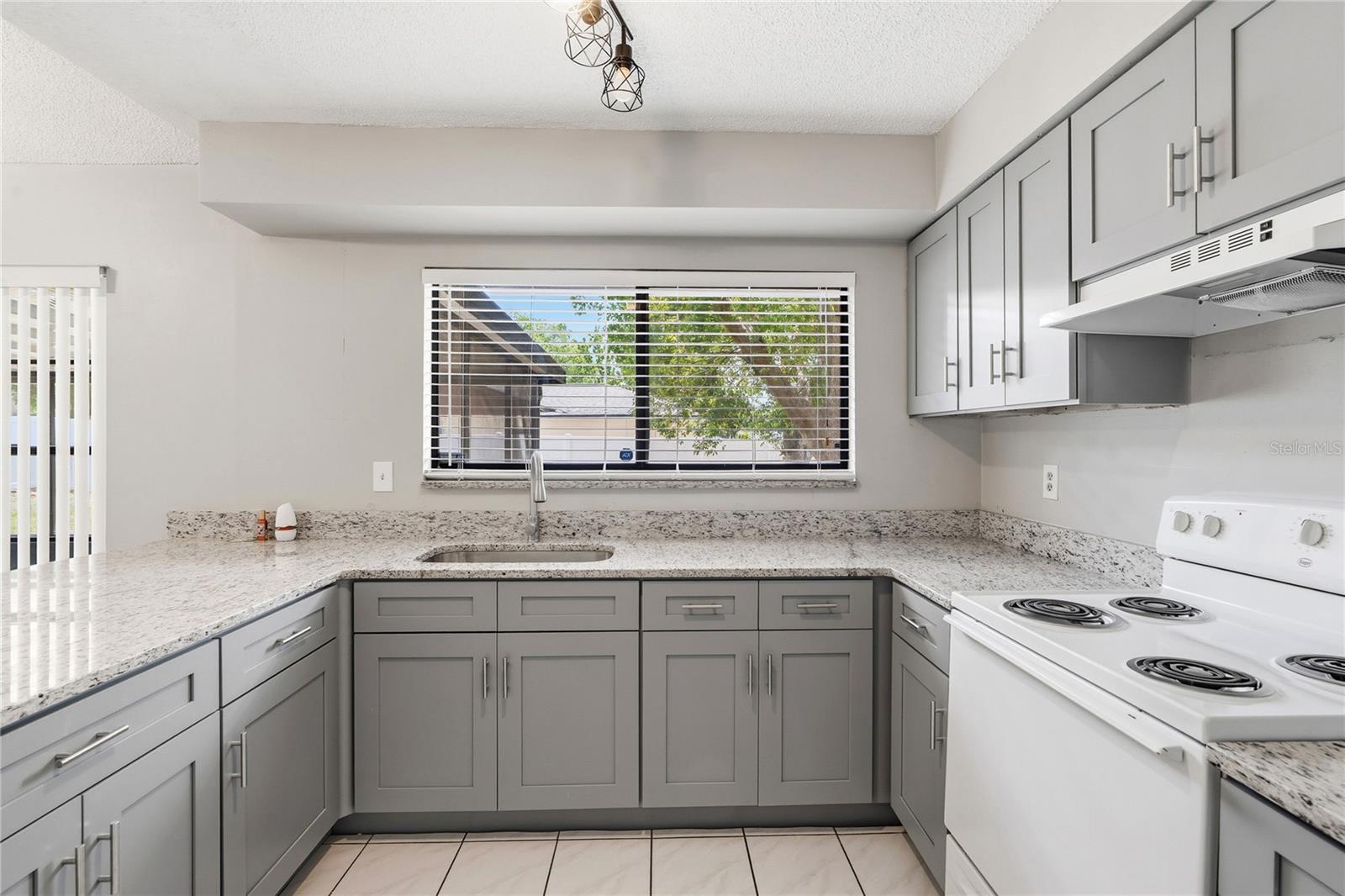 Image 10 of 29 For 5113 Nashville Drive